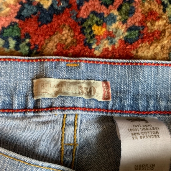 Levi’s 550 relaxed fit stretch jeans. Worn about 10x - Picture 2 of 5